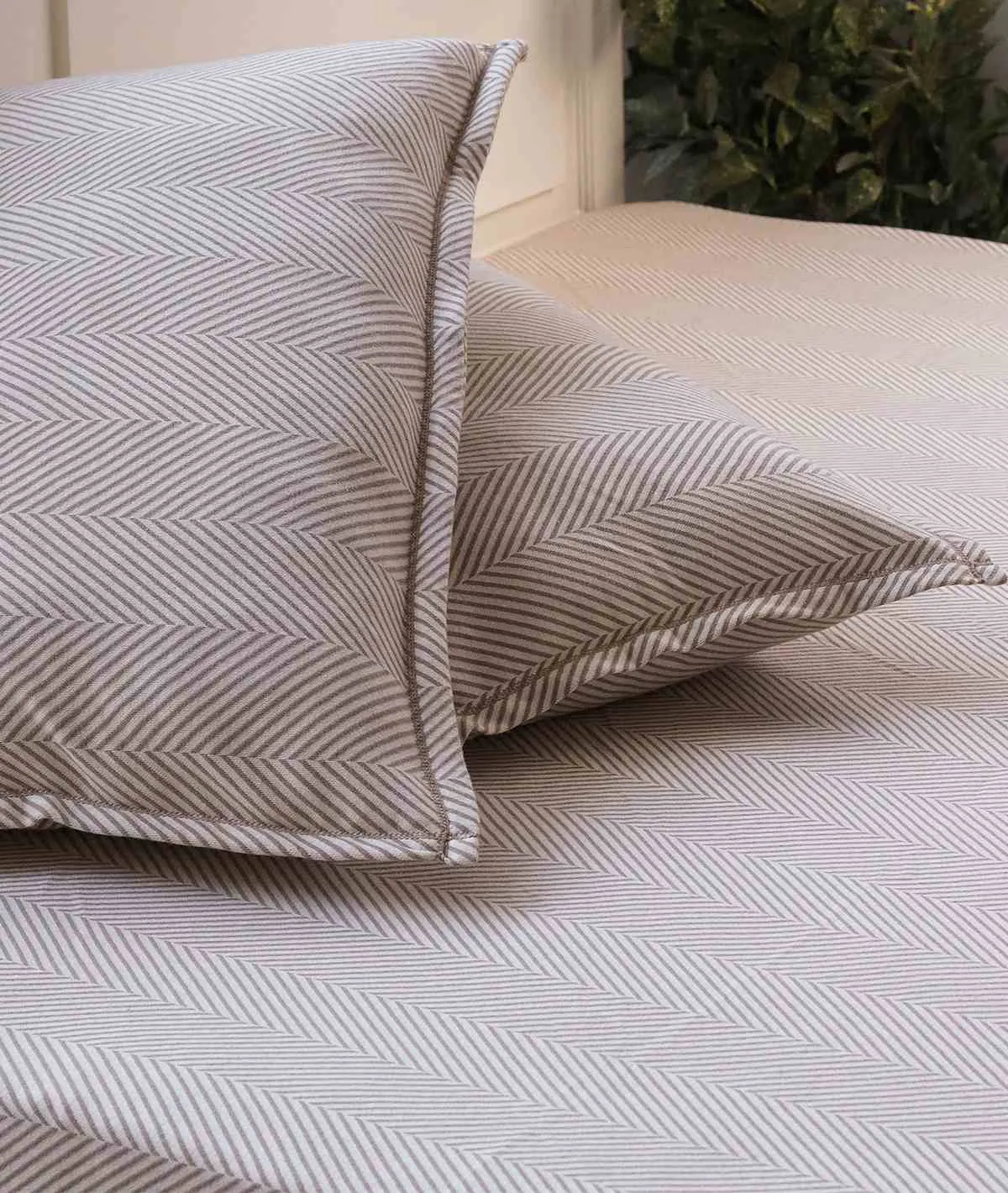 Herringbone - Stone & Natural Combed Cotton Knitted King Size Bed Cover / Ac Blanket Set (1 Bedcover / Ac Blanket , 2 Pillow Covers, 1 Cushion Cover)